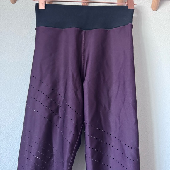 Ultracor High Oblique Pixelate Deep Burgundy Leggings - Picture 4 of 13